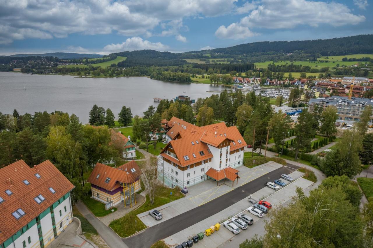 Luxury Apartman Lipno 伏尔塔瓦河畔利普诺 外观 照片